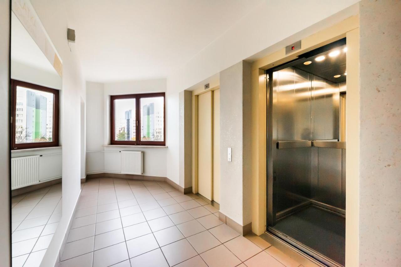 Woronicza Homey Wooden Apartment Варшава Екстериор снимка